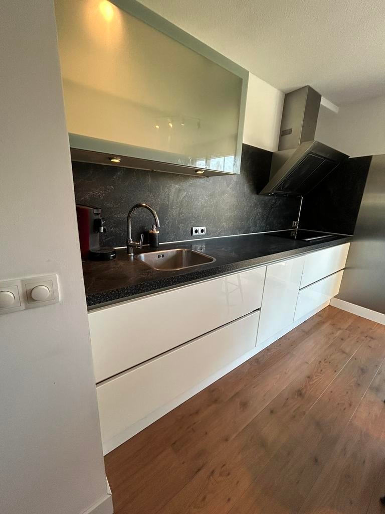 Nette complete keuken, Ophalen of Verzenden, Zo goed als nieuw, Wit, Hoekkeuken