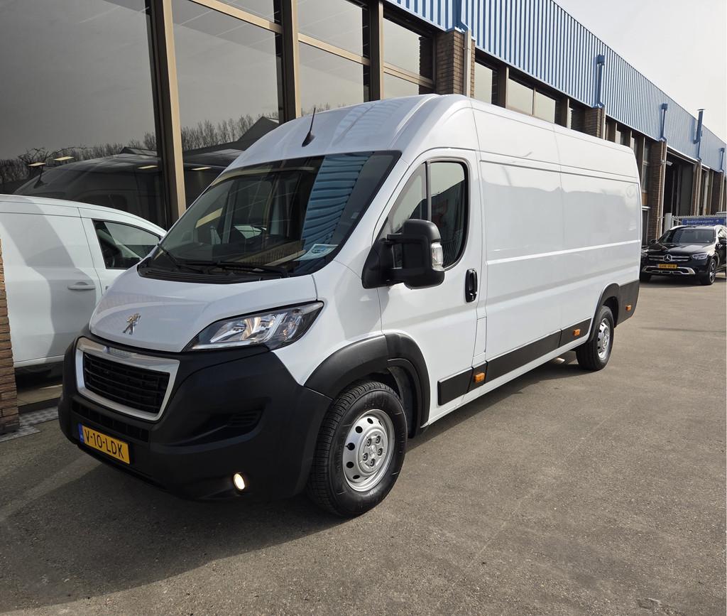 Peugeot Boxer 2.2 BlueHDI 140Pk L4H2 Airco Navi PDC Cruise c, Auto's, Bestelauto's, Voorwielaandrijving, Stof, Gebruikt, 4 cilinders
