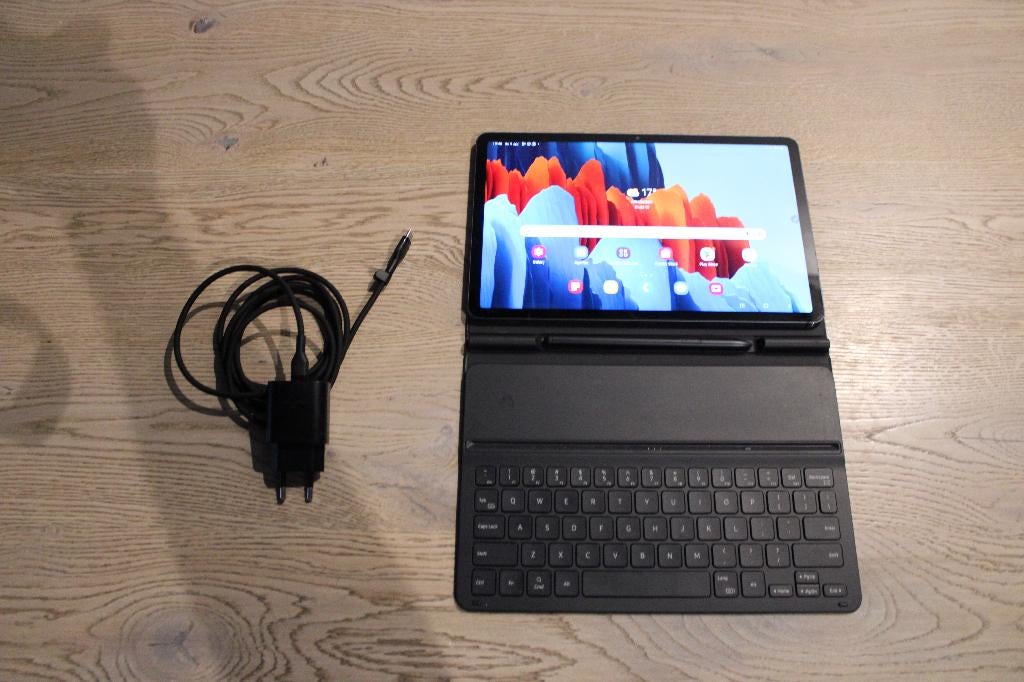 Samsung Galaxy Tab S7 (SM‑T875) + Toetsenbord & Stylus, Computers en Software, Android Tablets, Zo goed als nieuw, Wi-Fi en Mobiel internet