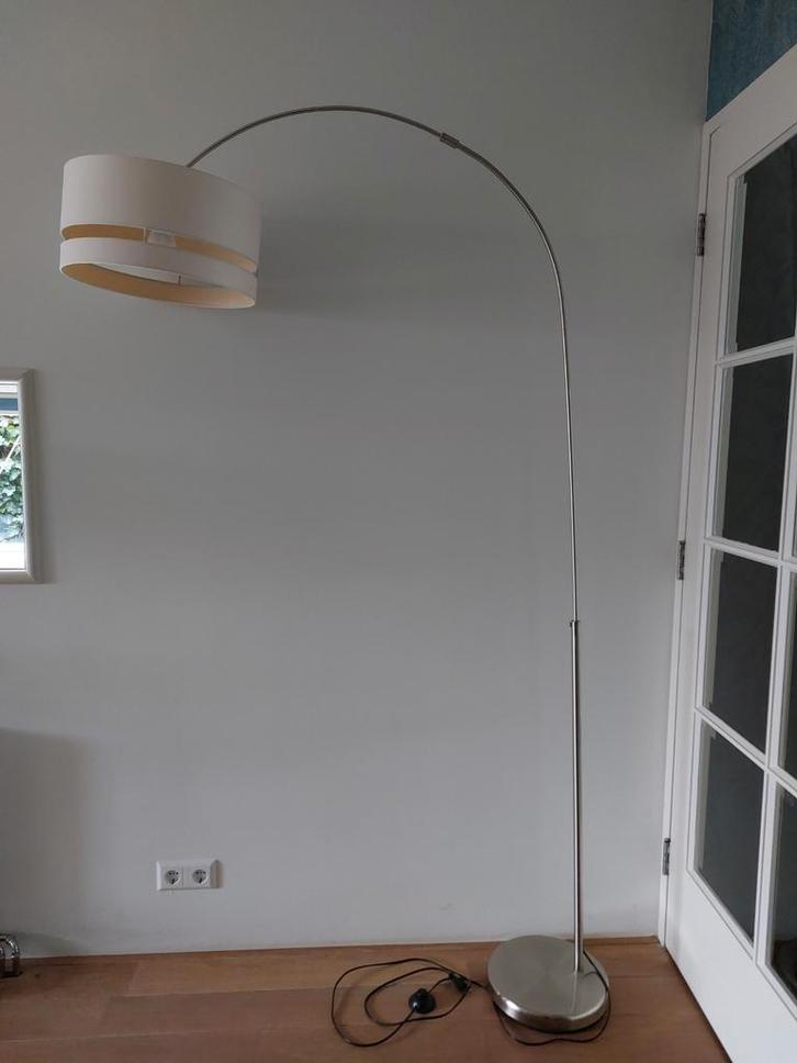 Elegante booglamp met kap, Huis en Inrichting, Lampen | Vloerlampen, Zo goed als nieuw, 150 tot 200 cm, Metaal, Stof, Ophalen