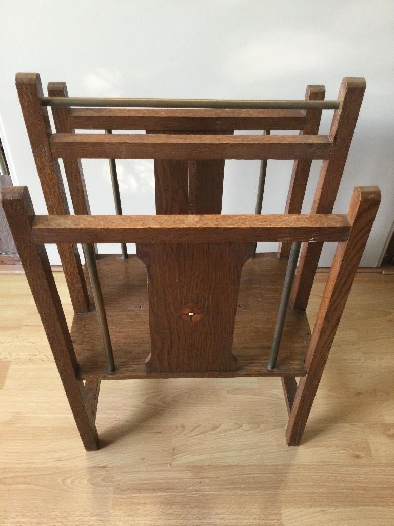 Een antieke eikenhouten lectuurbak, Amsterdamse school, Huis en Inrichting, Woonaccessoires | Krantenbakken en Lectuurbakken, Gebruikt