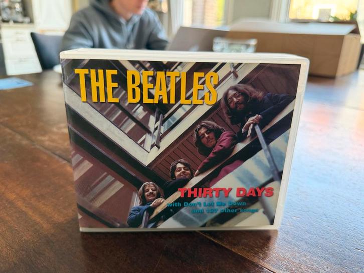 The Beatles: Unieke 17 CD Box + CD-ROM - Thirty Days, Cd's en Dvd's, Cd's | Pop, Zo goed als nieuw, 1960 tot 1980, Boxset, Ophalen of Verzenden