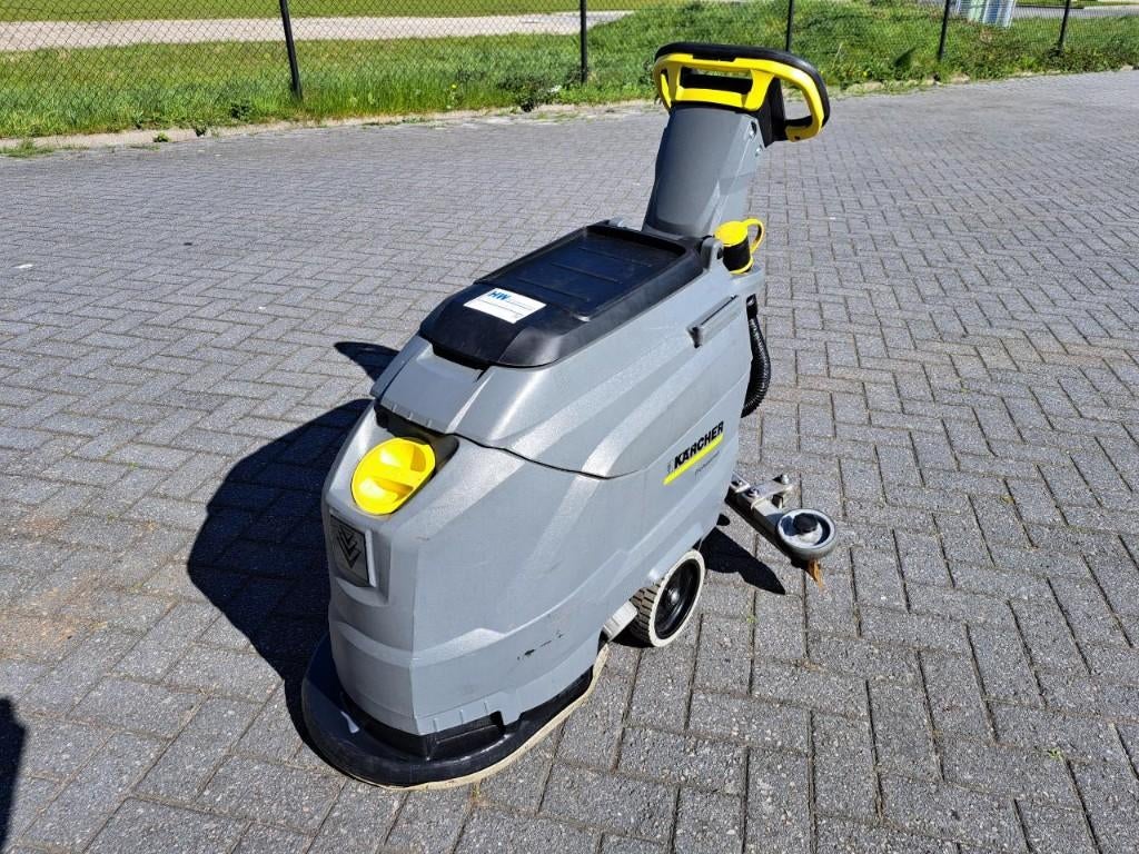 Karcher BD 43/ 25 C, Ophalen, Gebruikt, Schrobmachine