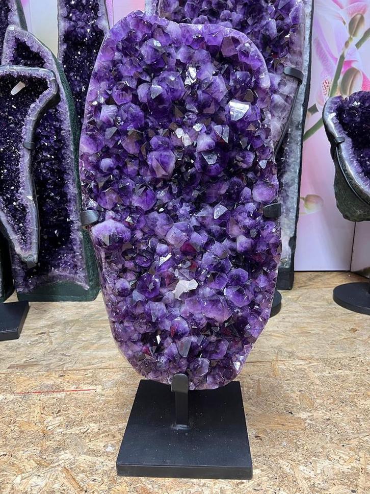 Amethist cluster (93) hoogste kwaliteit, diep paarse kleur., Verzamelen, Mineralen en Fossielen, Mineraal, Ophalen of Verzenden