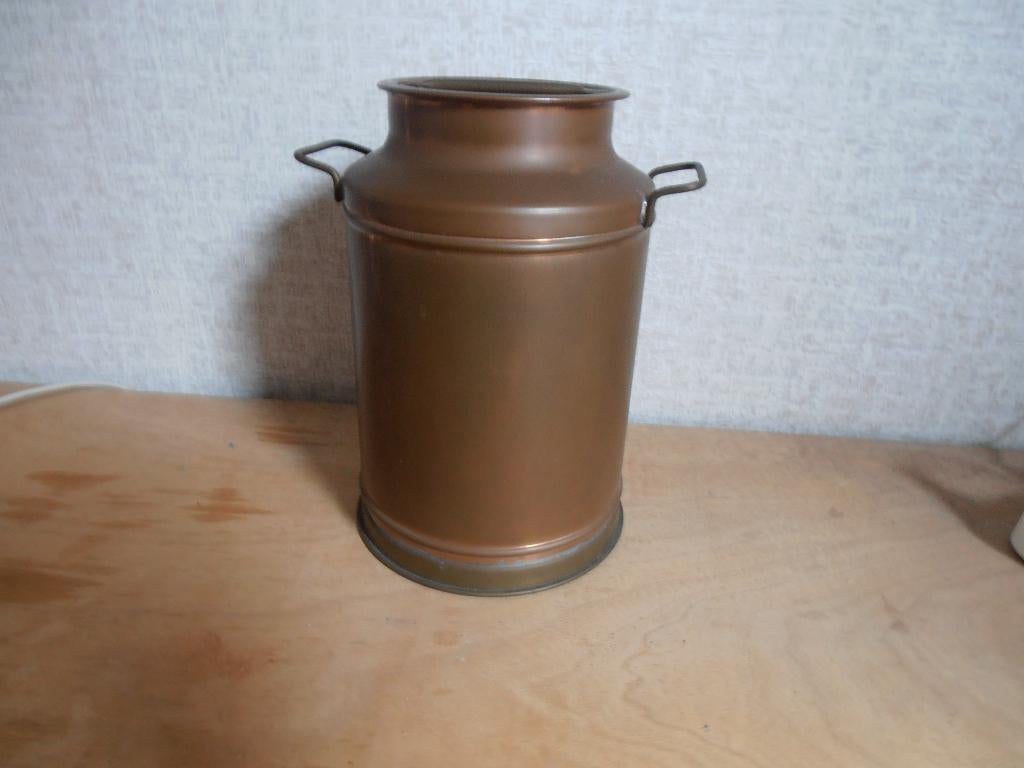 Te Koop Koperen melkbusje  Hoogte 28cm diameter 18 cm, Ophalen of Verzenden, Koper