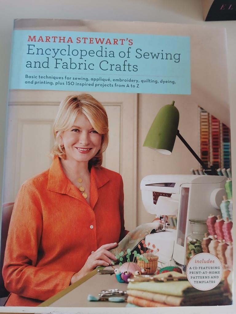 Martha Stewart's Encyclopedia of Sewing and Fabric Crafts, Boeken, Ophalen of Verzenden