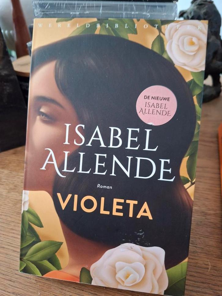 Isabel Allende - Violeta, Boeken, Literatuur, Zo goed als nieuw, Amerika, Verzenden