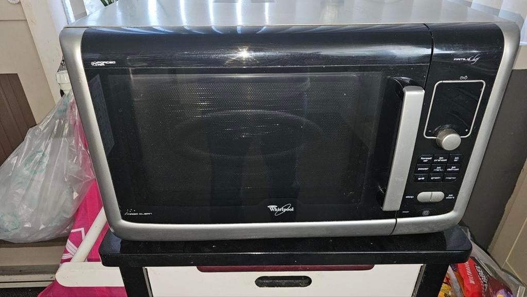 Whirlpool combimagnetron te koop, Witgoed en Apparatuur, Ophalen, Combimagnetron, Gebruikt, Hete lucht