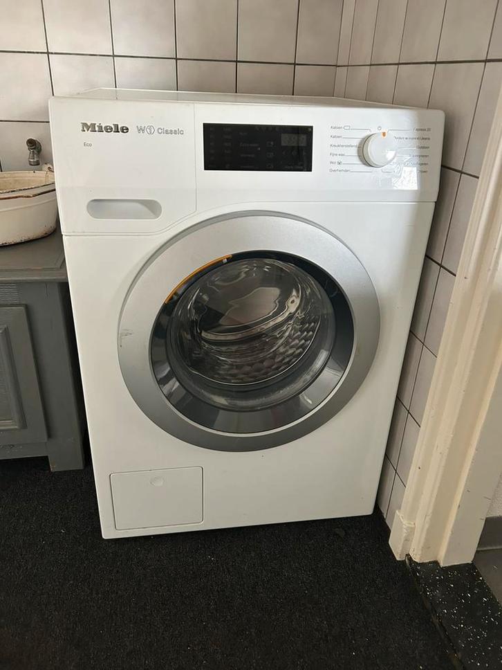 Miele WDB030 wasmachine, Witgoed en Apparatuur, Wasmachines, Gebruikt, 6 tot 8 kg, 85 tot 90 cm, 1200 tot 1600 toeren, Ophalen of Verzenden