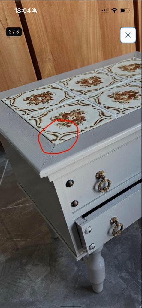 Vintage bijzettafel met tegels, Huis en Inrichting, Tafels | Bijzettafels, Ophalen, Minder dan 45 cm, Minder dan 55 cm, Gebruikt