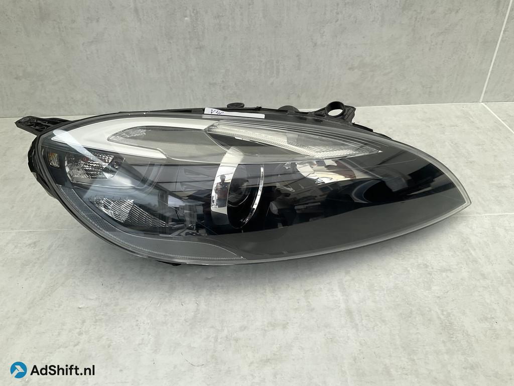 KOPLAMP VOLVO V40 XENON 31283333 RECHTS VO-8049