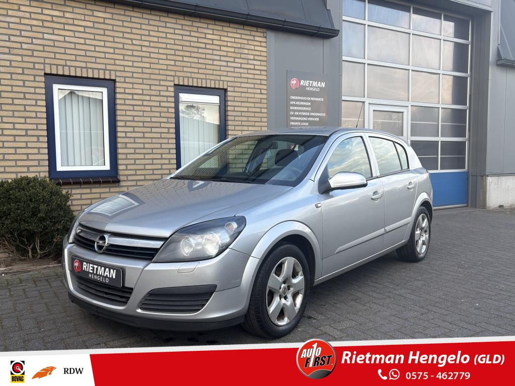Opel Astra 1.6 Edition TREKHAAK-AIRCO - CRUISE-NIEUWE APK, Auto's, Opel, Bedrijf, Te koop, Astra, ABS, Airbags, Airconditioning
