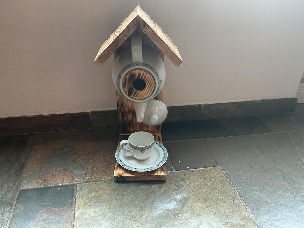 Nestkastje van theepot en FSC hout, Ophalen of Verzenden, Gebruikt