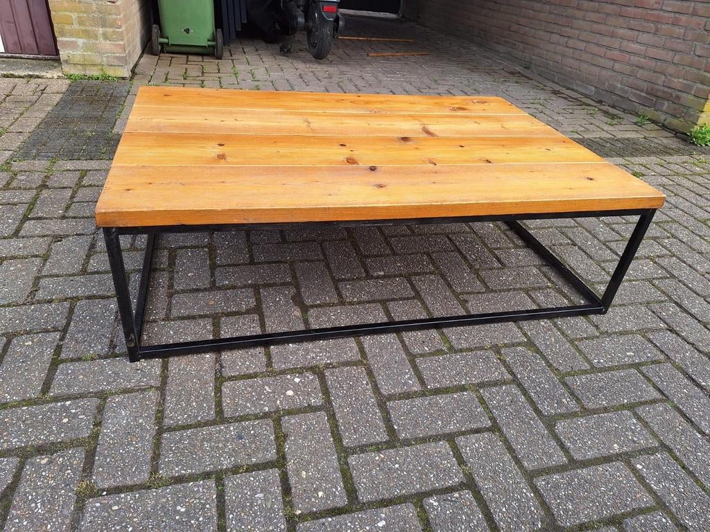 Salontafel steigerhout metalen onderstel, Huis en Inrichting, Tafels | Salontafels, Ophalen, 100 tot 150 cm, 50 tot 100 cm, Minder dan 50 cm