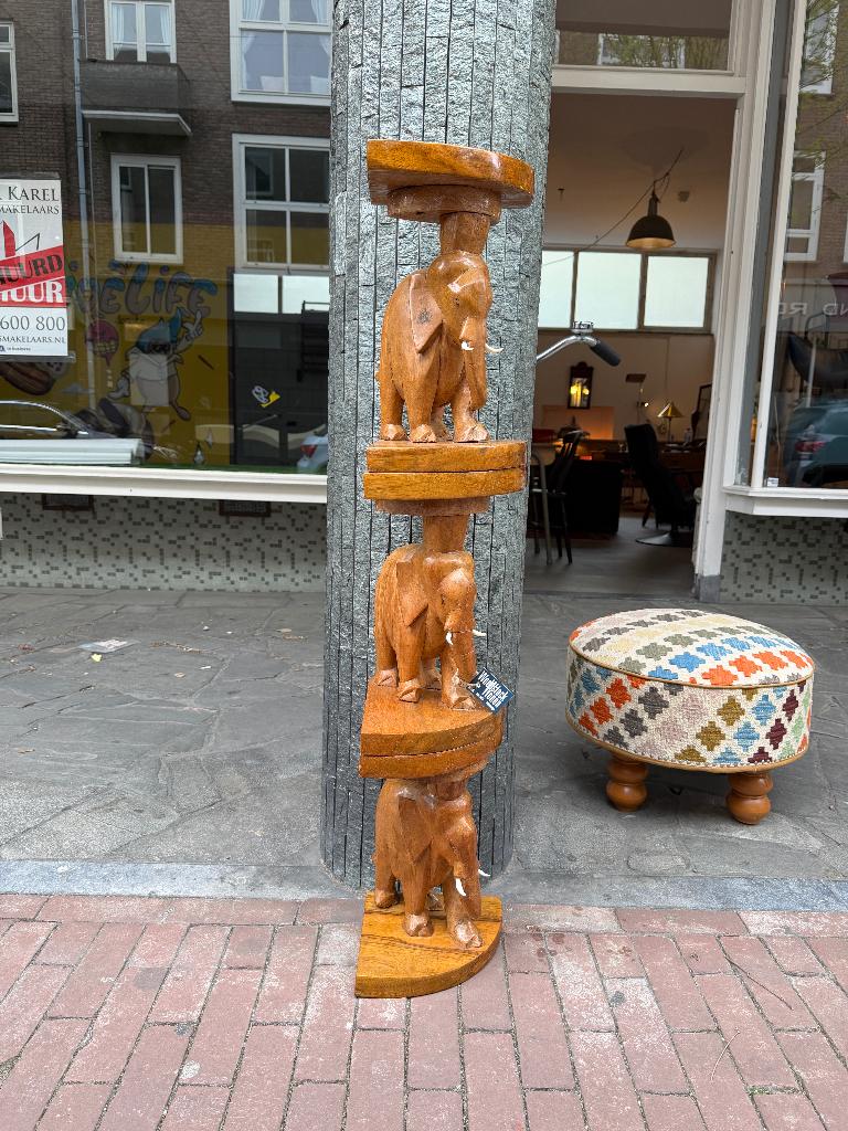 SALE: antieke, vintage houten olifant bijzettafeltjes, Ophalen