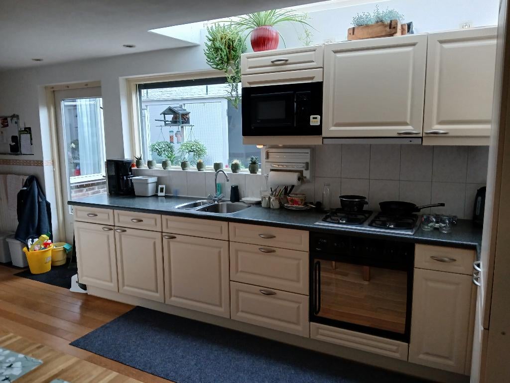 landelijke keuken compleet, creme/vanille, Huis en Inrichting, Keuken | Complete keukens, Ophalen, Gebruikt, Hoekkeuken, Kunststof