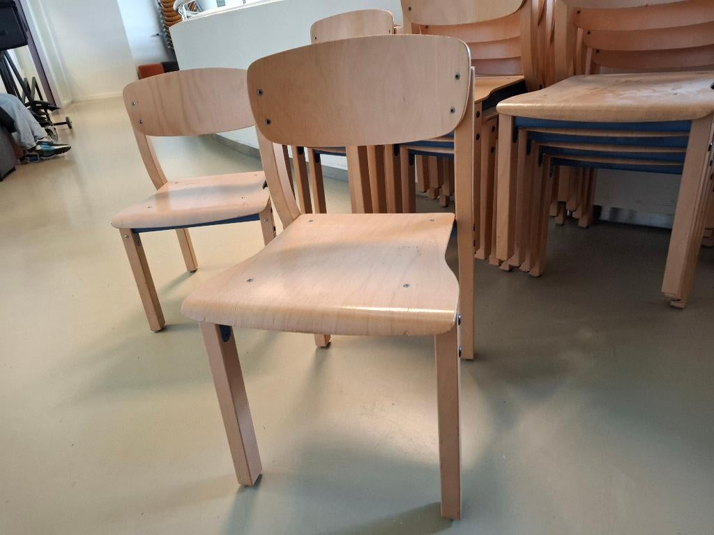 Kinderstoelen, Kinderen en Baby's, Kinderkamer | Tafels en Stoelen, Zo goed als nieuw, Stoel(en), Ophalen