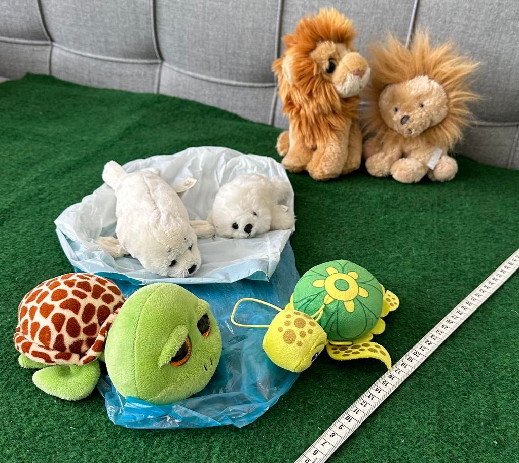 Dierentuin Knuffels: 2 zeehonden, 3 schildpadden, 2 leeuwen, Ophalen of Verzenden, Gebruikt, Overige typen