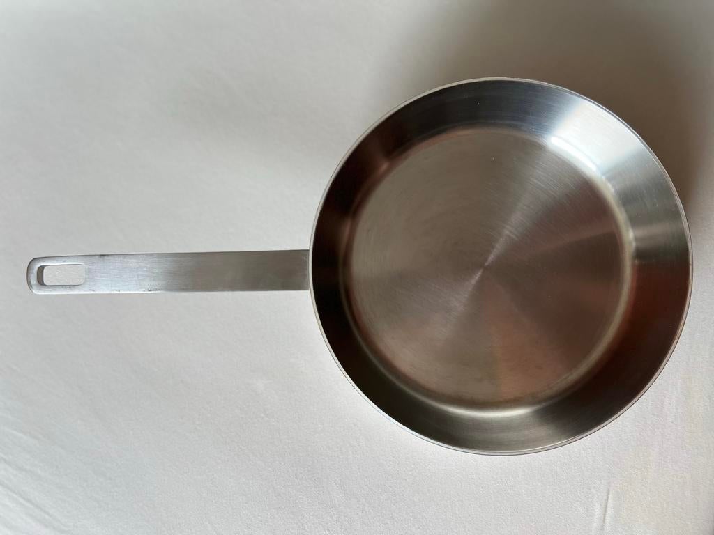 BergHOFF Ron koekenpan 26cm 5ply - Inductie & Oven, Inductieplaat, Ophalen of Verzenden, Zo goed als nieuw, Rvs