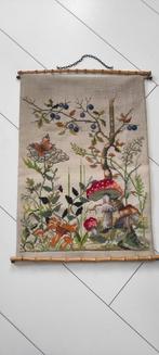 Vintage wandkleed geborduurd paddenstoelen, Ophalen of Verzenden, Gebruikt