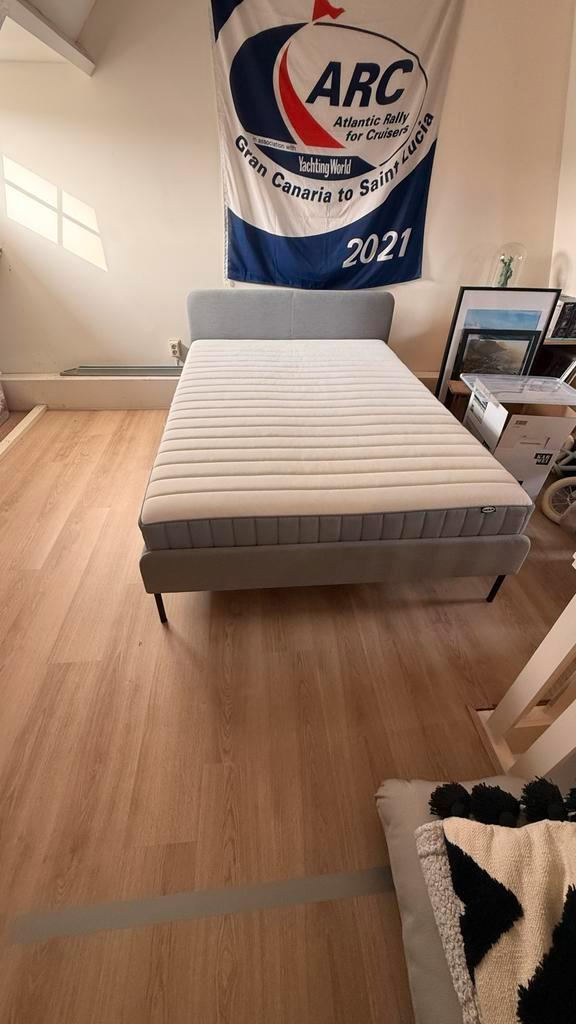 IKEA Slattum bed twijfelaar met Valevåg matras, Huis en Inrichting, Slaapkamer | Bedden, Zo goed als nieuw, Twijfelaar, 120 cm