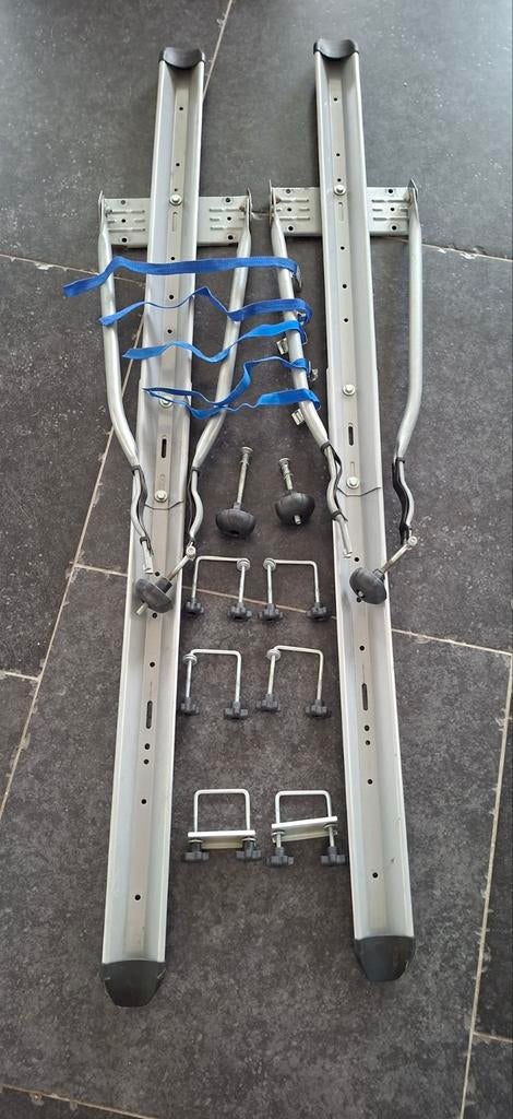 Fietsdragers in goede staat, compleet met toebehoren, Auto diversen, Fietsendragers, Ophalen of Verzenden, 2 fietsen, Zo goed als nieuw