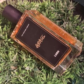 Lush grass parfum beschikbaar voor biedingen