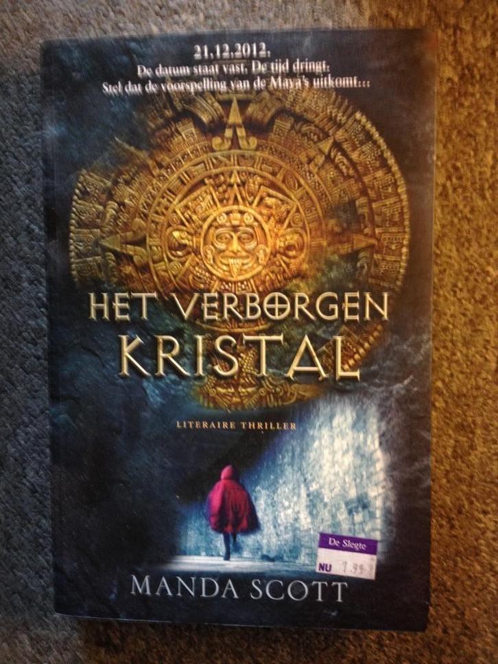 Het verborgen kristal; door Manda Scott, Boeken, Thrillers, Zo goed als nieuw, Europa overig, Ophalen of Verzenden