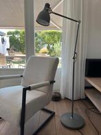 Staande lamp, grijs, Huis en Inrichting, Lampen | Vloerlampen, Ophalen, Zo goed als nieuw, 150 tot 200 cm