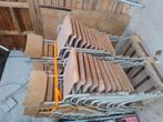 49 stoelen houten zitting stalen frame, Huis en Inrichting, Stoelen, Ophalen, Gebruikt, Bruin