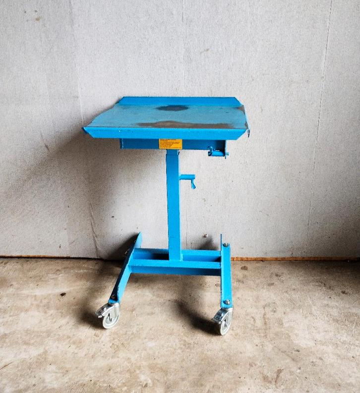 Materiaalstandaard verrijdbaar Eurokraft garage, Doe-het-zelf en Verbouw, Werkbanken, Gebruikt, Ophalen