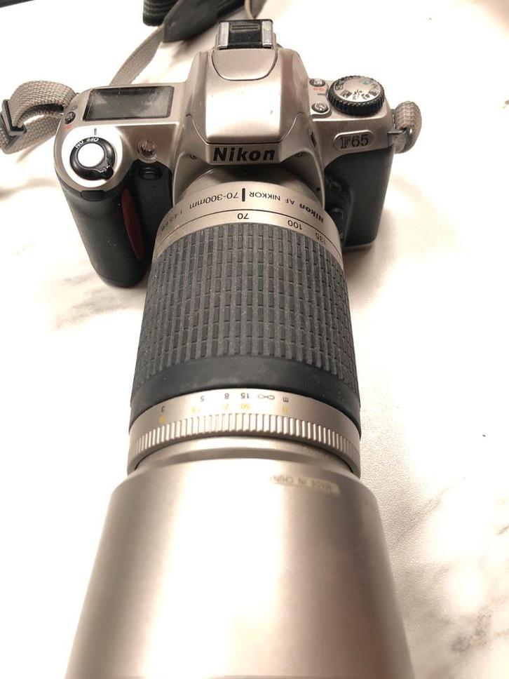 Nikon F65 + Nikon AF NIKKOR 70-300mm 1:4-5.6 G, Audio, Tv en Foto, Fotocamera's Analoog, Gebruikt, Spiegelreflex, Nikon, Ophalen of Verzenden