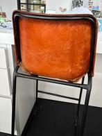 Twee barkrukken met leren zitting en zwart metalen frame, Ophalen, Gebruikt, ', Met voetsteun