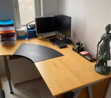 Hoekbureau met ladeblok en toebehoren 
