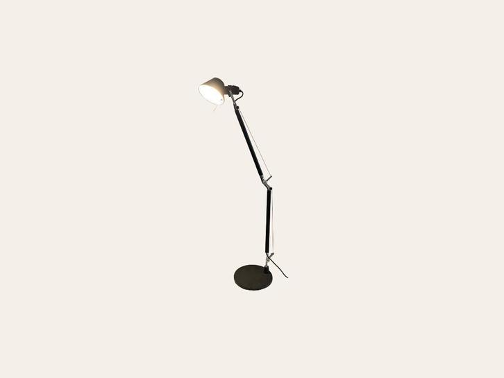 Artemide Tolomeo bureaulamp zwart bij TheReSales, Huis en Inrichting, Lampen | Tafellampen, Zo goed als nieuw, 75 cm of meer, Metaal