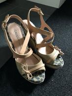 Prachtige schoenen vh merk Gaudí, espadrilles sleehak mt39, Kleding | Dames, Schoenen, Ophalen of Verzenden