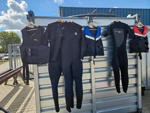 Diverse wetsuits en zwemvesten, Watersport en Boten, Watersportkleding, Zo goed als nieuw, Wetsuit, Ophalen