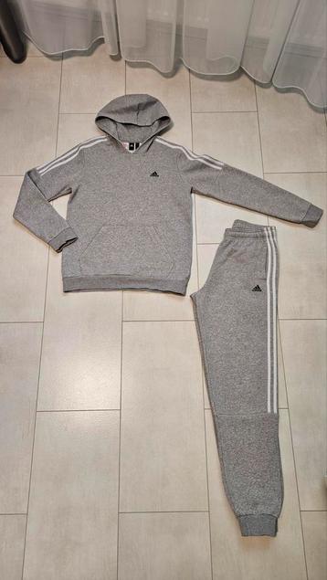 Adidas joggingpak, joggingbroek + hoodie maat 176 beschikbaar voor biedingen
