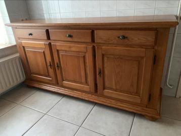 Massief eiken dressoir beschikbaar voor biedingen