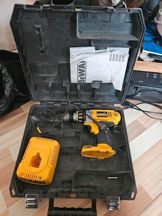 DeWalt Accuboormachine (zonder accu) – werking onbekend, Doe-het-zelf en Verbouw, Gereedschap | Boormachines, Gebruikt, Boor- en Schroefmachine