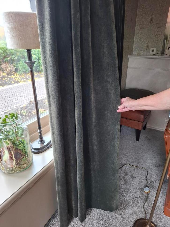 Mosgroene Velours gordijnen, Huis en Inrichting, Stoffering | Gordijnen en Lamellen, Zo goed als nieuw, 200 cm of meer, 100 tot 150 cm