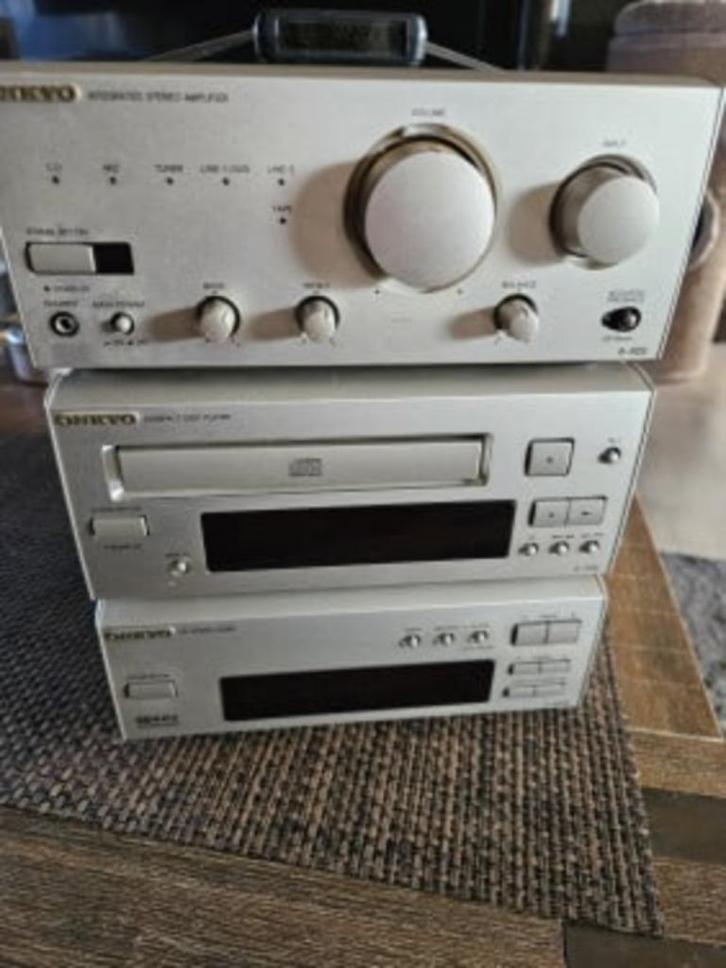 Luxe setje van het merk onkyo, versterker en tuner..., Audio, Tv en Foto, Stereo-sets, Gebruikt, Tuner of Radio, Overige merken