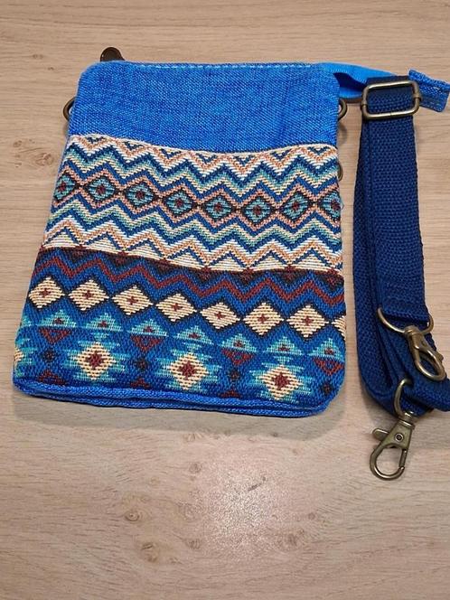 tasje voor 2 gsm met extra 2 vakjes en ritsjes, Sieraden, Tassen en Uiterlijk, Tassen | Schoudertassen, Nieuw, Ophalen of Verzenden