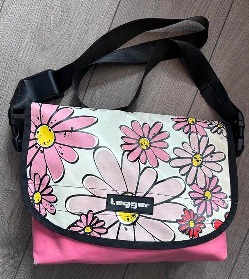 Schoudertas tagger, Sieraden, Tassen en Uiterlijk, Tassen | Schoudertassen, Gebruikt, Overige merken, Roze, Ophalen of Verzenden