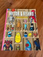 VICTOR & VISHNU 02 OP VEELVULDIG VERZOEK, Eén stripboek, Ophalen of Verzenden, Zo goed als nieuw