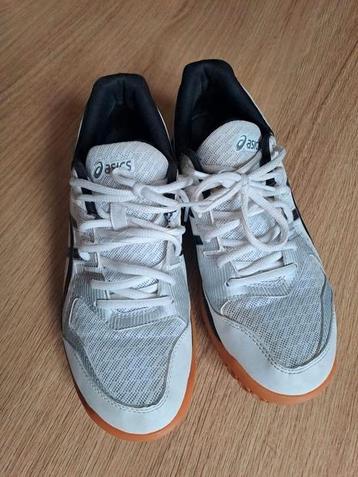 ASICS Gel-Rocket binnen/zaalsportschoenen -maat 41,5 beschikbaar voor biedingen