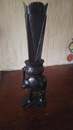 Een prachtige houten olifant met vaas  29 cm    8 cm, Antiek en Kunst, Antiek | Porselein, Ophalen of Verzenden