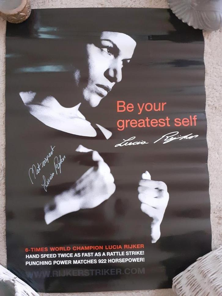 LUCIA RIJKER - 2 Posters / Gesigneerd, Sport en Fitness, Boksen, Zo goed als nieuw, Overige, Ophalen of Verzenden