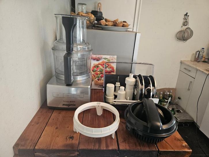 Magimix CS 4200 XL Foodprocessor, Witgoed en Apparatuur, Keukenmixers, Zo goed als nieuw, 2 tot 3 liter, 3 snelheden of meer, Verzenden