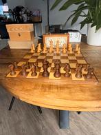 Schaakspel met klok en doos, Ophalen of Verzenden, Minder dan 500 stukjes, Zo goed als nieuw, Schaken